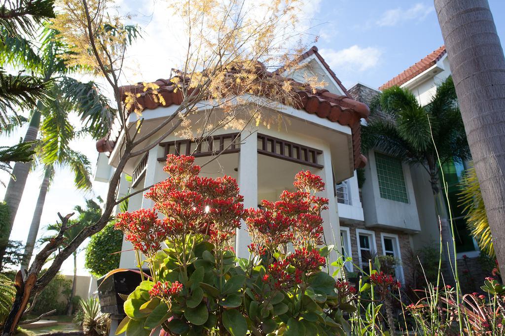 Sir Nico Guesthouse And Resort Pulilan Εξωτερικό φωτογραφία